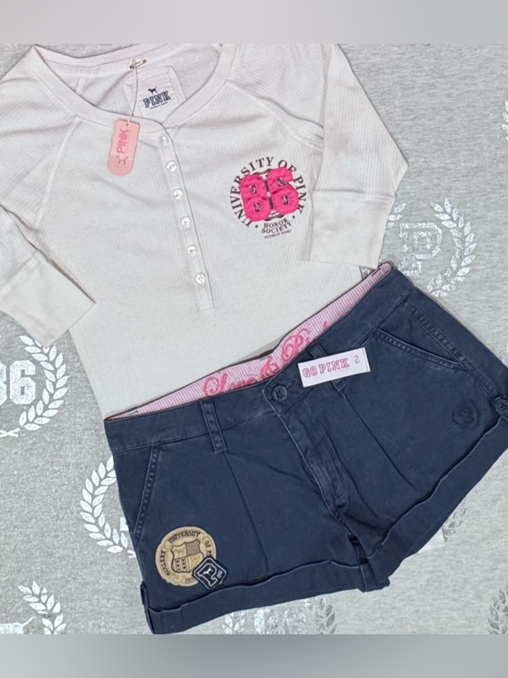 VS PINK VINTAGE UNIVERSITY OF PINK SET NWT